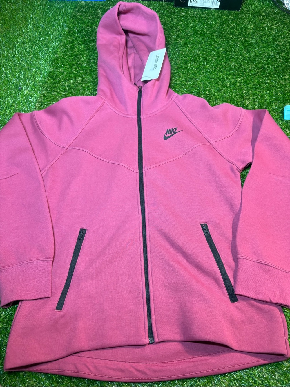 Nike Tech Pink Full-Zip Hooded Jacket brand new woman’s small. So cute!